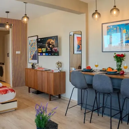 Beautiful Loft With Sea Access Apartman